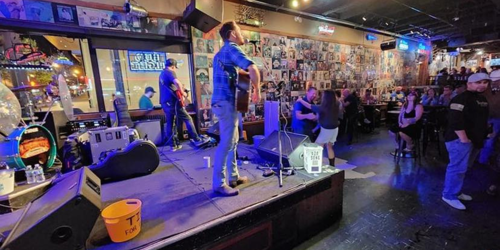 The Best Bars in Nashville for Live Music Lovers