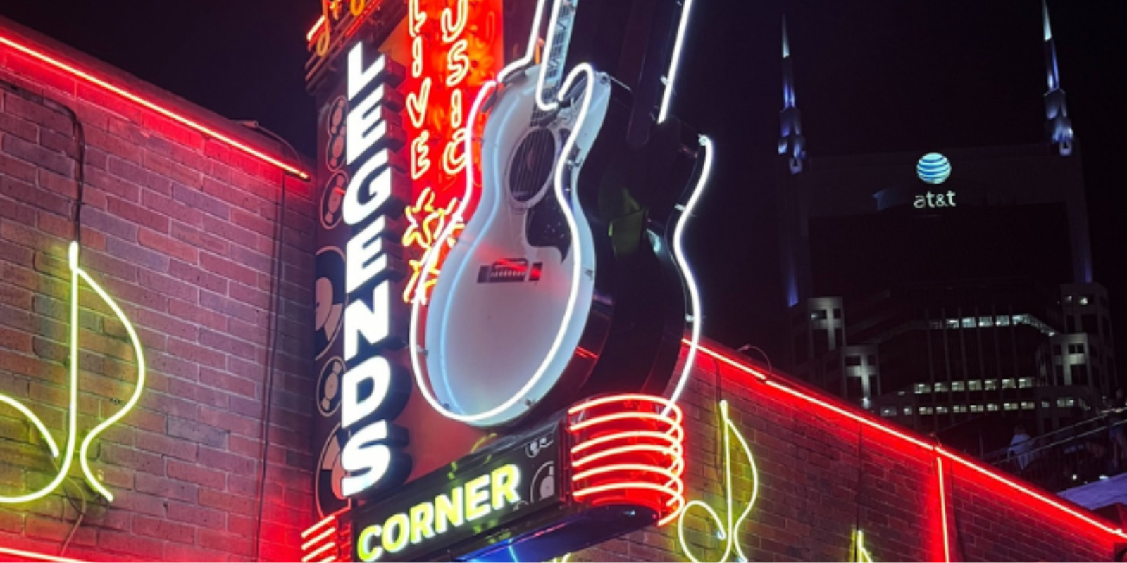 Legends Corner: Where Great Drinks Meet Amazing Live Music